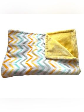 LITTLE MIRACLES Chevron Baby Blanket Yellow Orange Gray Aqua ZigZag Costco Soft